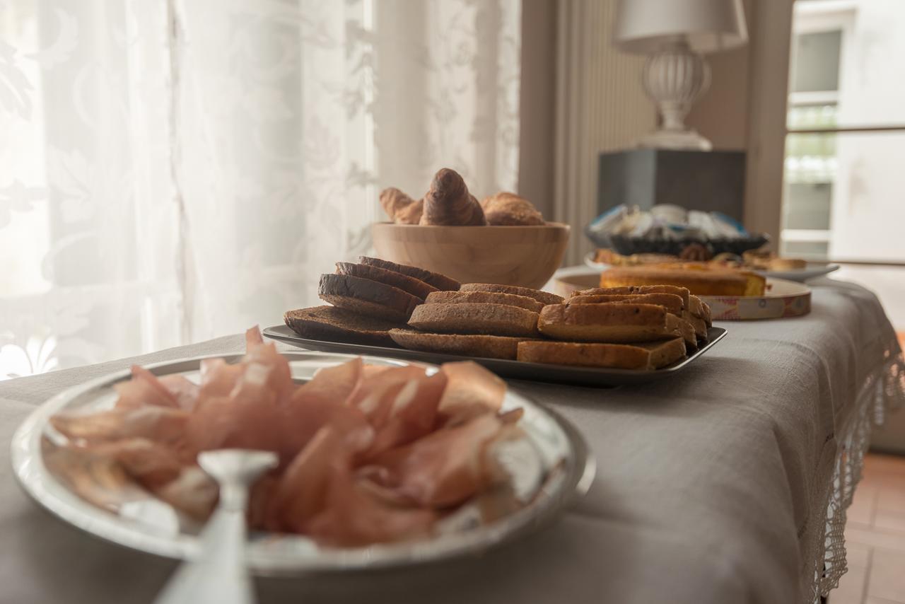 Room&Breakfast Villa Angela Sala Baganza Exteriör bild